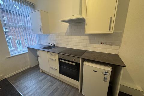 2 bedroom flat to rent, Flat 2 The Old Vicarage, Halesowen Road, Cradley Heath