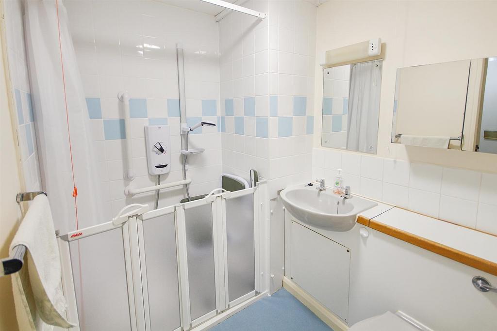 Shower Room/WC