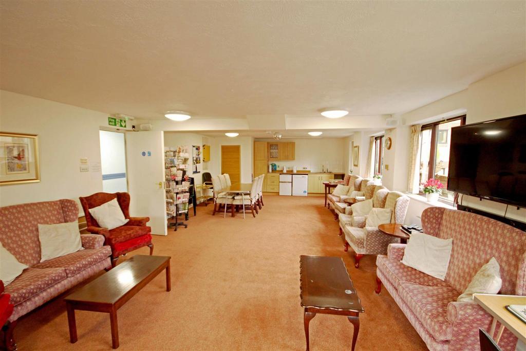 Communal Lounge