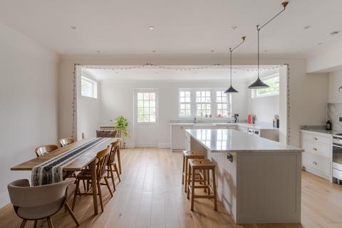 4 bedroom terraced house for sale, Farrer Road, London