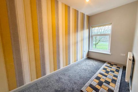 4 bedroom terraced house to rent, Church Street, Silverdale ST5