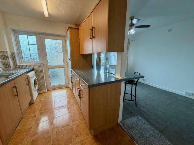Kitchen Dining.jpg