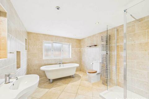 4 bedroom semi-detached house for sale, The Oaklands, Swaffham