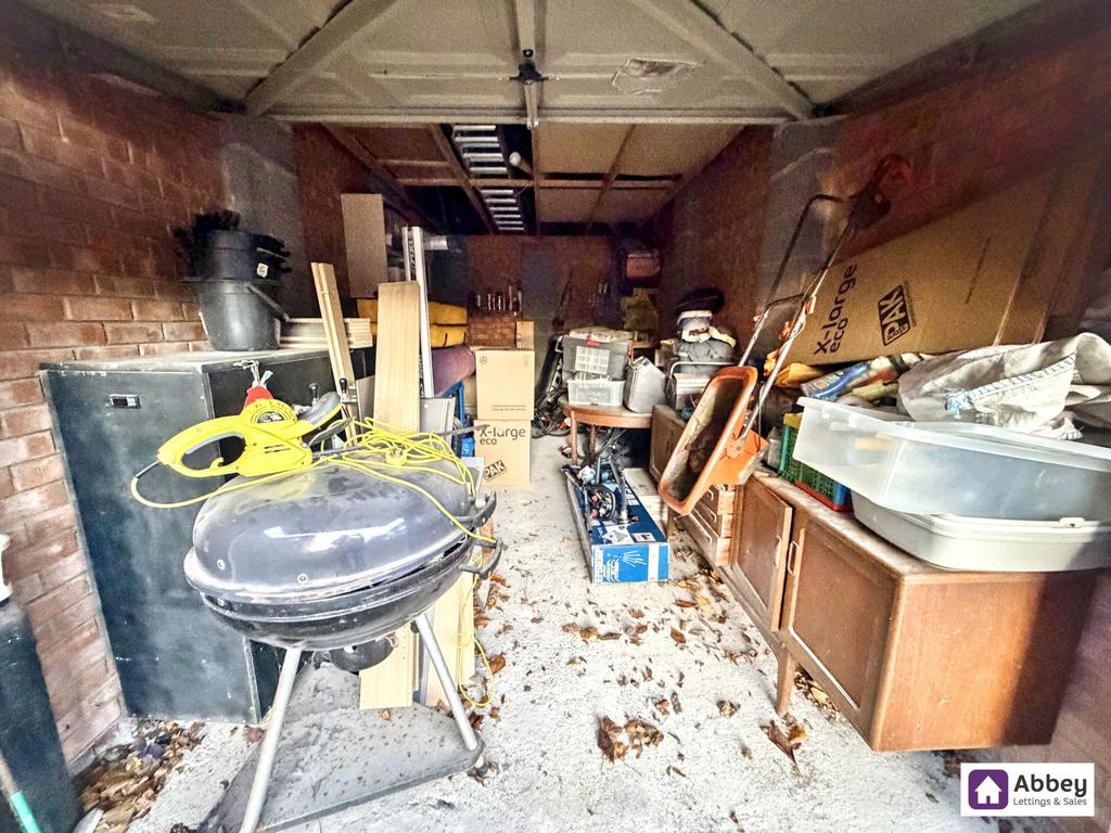 Detached Garage