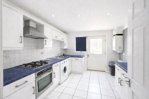 4 bedroom terraced house to rent, Wright Way, Stoke Park, Bristol, Gloucestershire, BS16