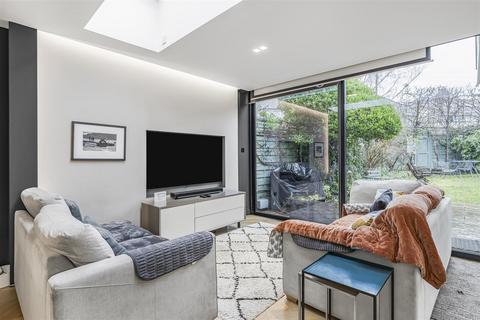 undefined, Hertford Avenue, East Sheen, SW14