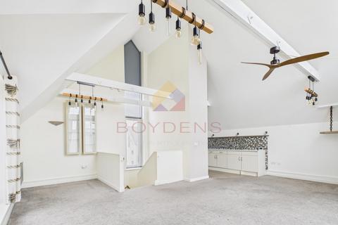 3 bedroom penthouse for sale, Great Cornard, Suffolk CO10