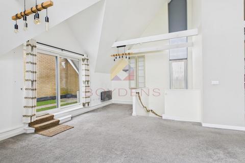 3 bedroom penthouse for sale, Great Cornard, Suffolk CO10
