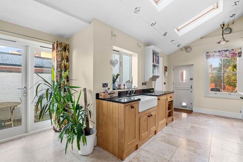 3 bedroom semi-detached house for sale, Wrexham Villa, 46 Boughton Street, St. John's, Worcester.  WR2 4HE
