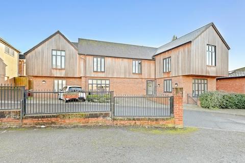 1 bedroom apartment for sale, High Street, Ongar, CM5