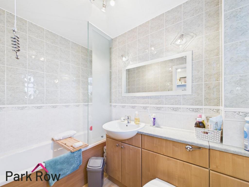 Main bathroom