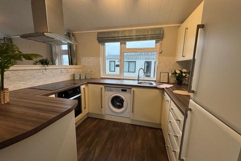 undefined, Immaculate Pre-Loved Lodge Solent Breezes Holiday Park, Southampton SO31