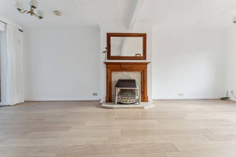 3 bedroom semi-detached house for sale, Lynhurst Crescent, Hillingdon, Middlesex, UB10