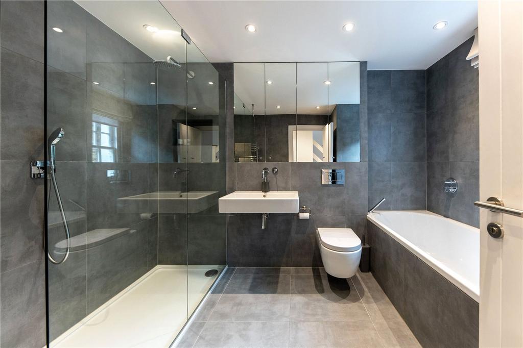 En Suite Bathroom