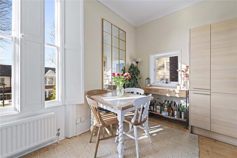 2 bedroom apartment for sale, Queens Road, Twickenham, TW1