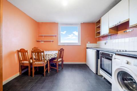 2 bedroom flat for sale, Wicksteed House, Brentford, TW8