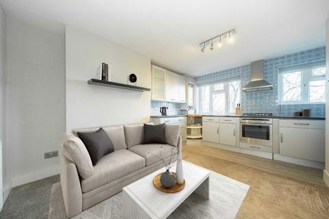 undefined, Chelsea Close, Hampton TW12
