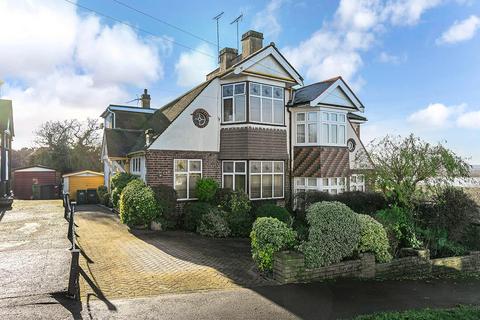 4 bedroom semi-detached bungalow for sale, Silverthorn Gardens, Chingford