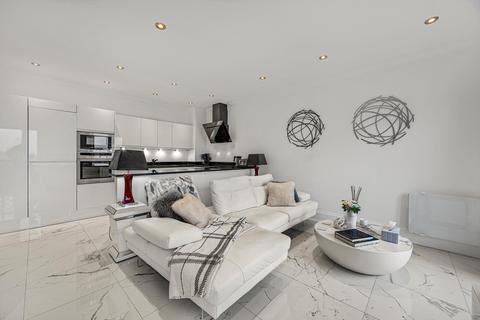 2 bedroom flat for sale, Narrow Street, London, E14