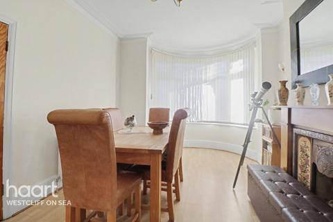 4 bedroom detached house for sale, Hainault Avenue, WESTCLIFF-ON-SEA