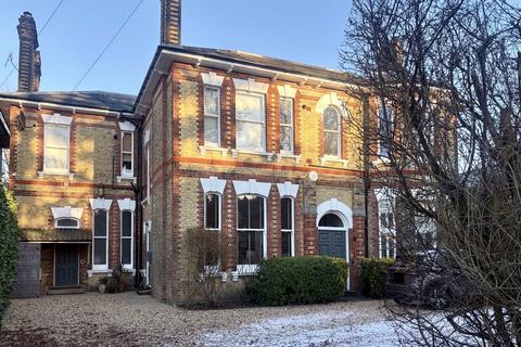 2 bedroom flat for sale, Chilston Road, Tunbridge Wells TN4