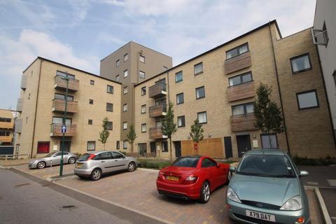 2 bedroom apartment for sale, Baywillow Avenue, Carshalton