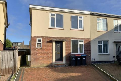 undefined, Kingston Avenue, Stony Stratford, Milton Keynes
