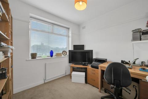 2 bedroom maisonette for sale, Mill Vale, Shortlands, Bromley, BR2