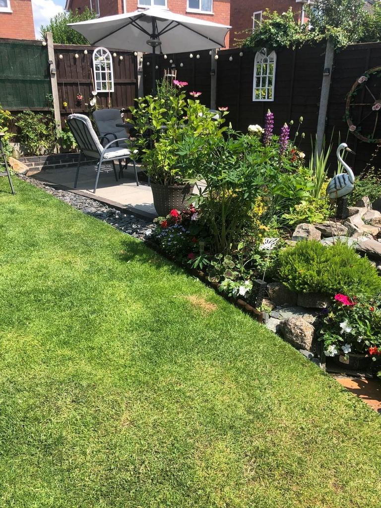 Vendors summer photo of garden.