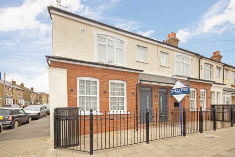 undefined, Bear Road, Hanworth TW13