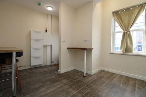undefined, Bear Road, Hanworth TW13