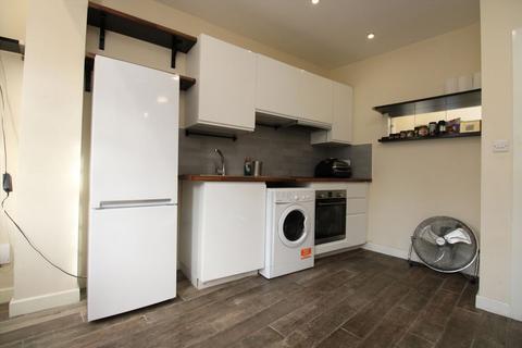 undefined, Bear Road, Hanworth TW13