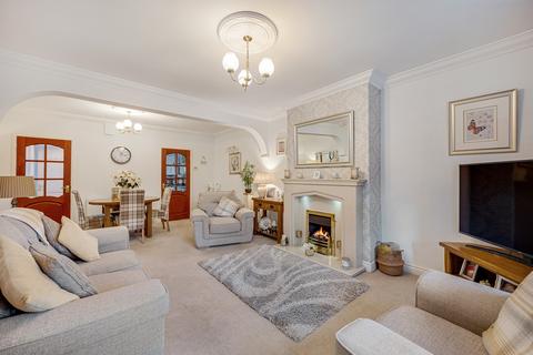 3 bedroom terraced house for sale, Leach Lane, Sutton Leach, St. Helens, Merseyside. WA9 4PX