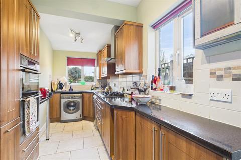 3 bedroom semi-detached house for sale, Lincoln Road, Newark