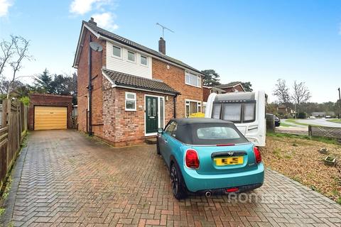 undefined, Carlton Crescent, Church Crookham, Fleet, GU52
