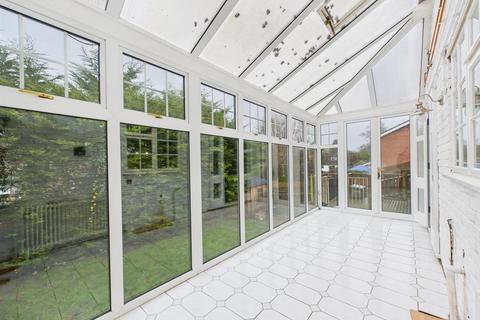 undefined, Dornford Gardens, Coulsdon CR5