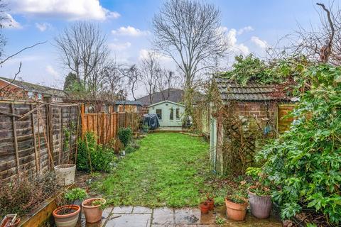 2 bedroom end of terrace house for sale, Summers Road, Farncombe, Godalming, GU7