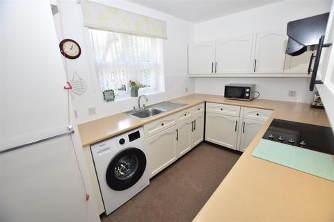 2 bedroom bungalow for sale, Tutors Way, South Woodham Ferrers, Chelmsford