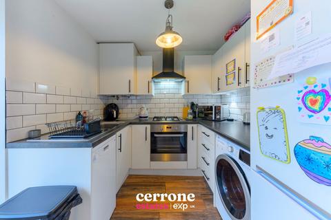 2 bedroom terraced house for sale, Suffolk Way, Fernhill Heath WR3