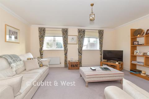 4 bedroom townhouse for sale, Cobbetts Mews, Pulborough RH20