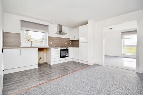2 bedroom flat to rent, Oak Road, Cumbernauld, G67