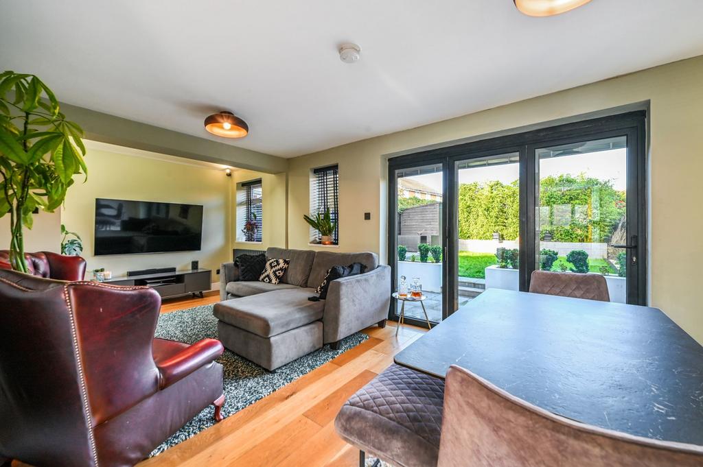 Dining / Living Room