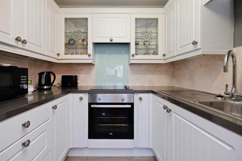 1 bedroom apartment for sale, High Street, Herne Bay