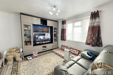 2 bedroom flat for sale, Norwood Road, SOUTHALL UB2
