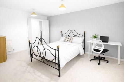 4 bedroom terraced house to rent, Wright Way, Stoke Park, Bristol, Gloucestershire, BS16