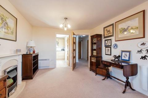 1 bedroom retirement property for sale, Goodes Court, Royston SG8