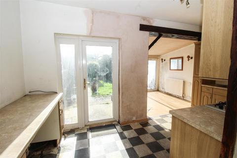 3 bedroom terraced house for sale, Arterial Road, Leigh-On-Sea