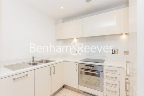 2 bedroom apartment to rent, Battersea Park Road, Nine Elms SW8