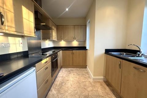 2 bedroom flat to rent, Coopers Close, Stratford-Upon-Avon CV37