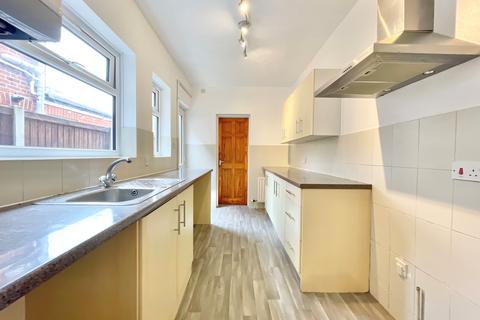 3 bedroom terraced house to rent, Cricket Ground Road, Norwich, NR1